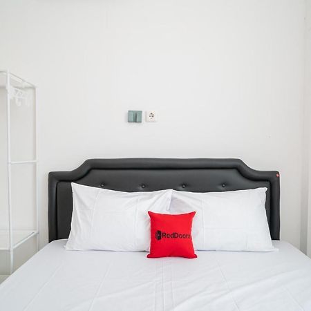 Reddoorz @ Aralia Harapan Indah Pulokendal Exterior foto