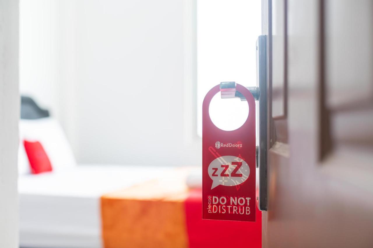 Reddoorz @ Aralia Harapan Indah Pulokendal Exterior foto