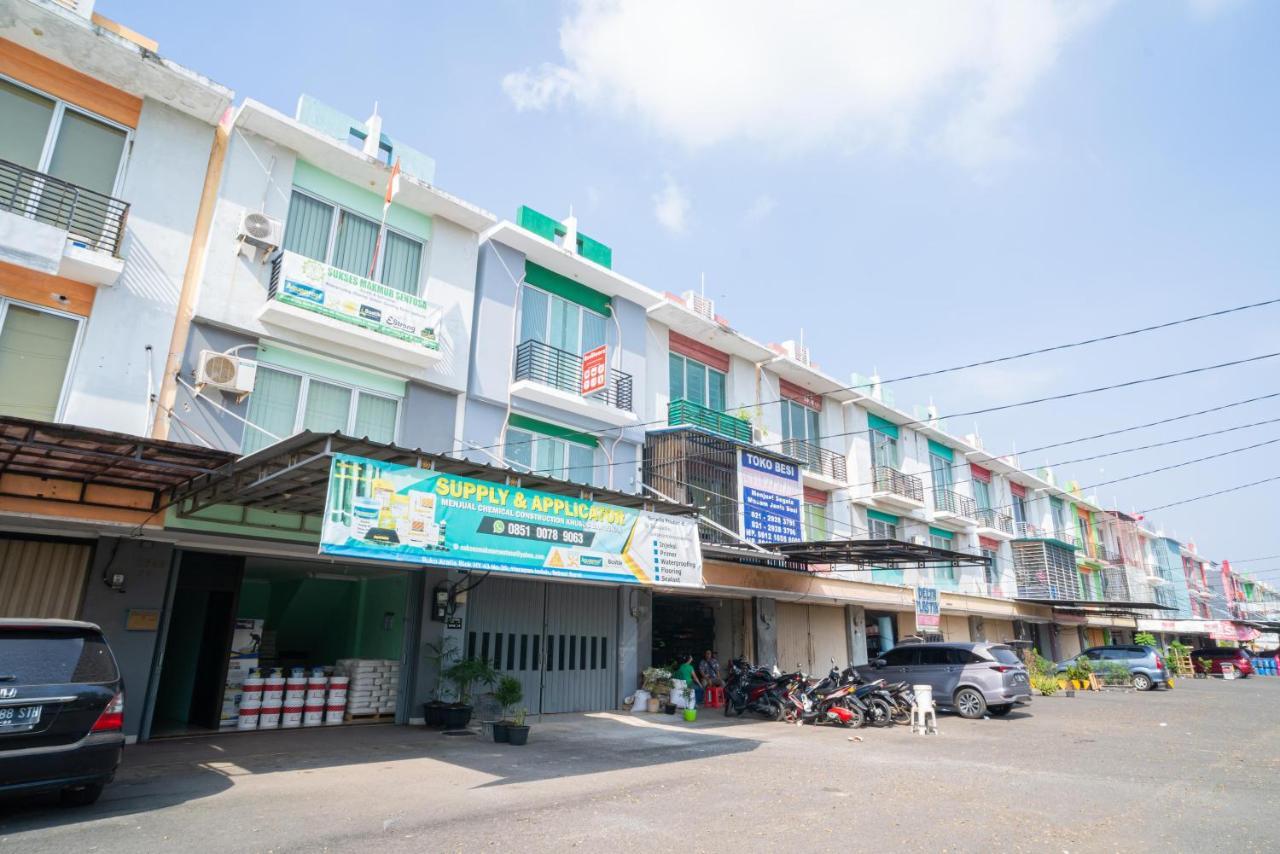 Reddoorz @ Aralia Harapan Indah Pulokendal Exterior foto