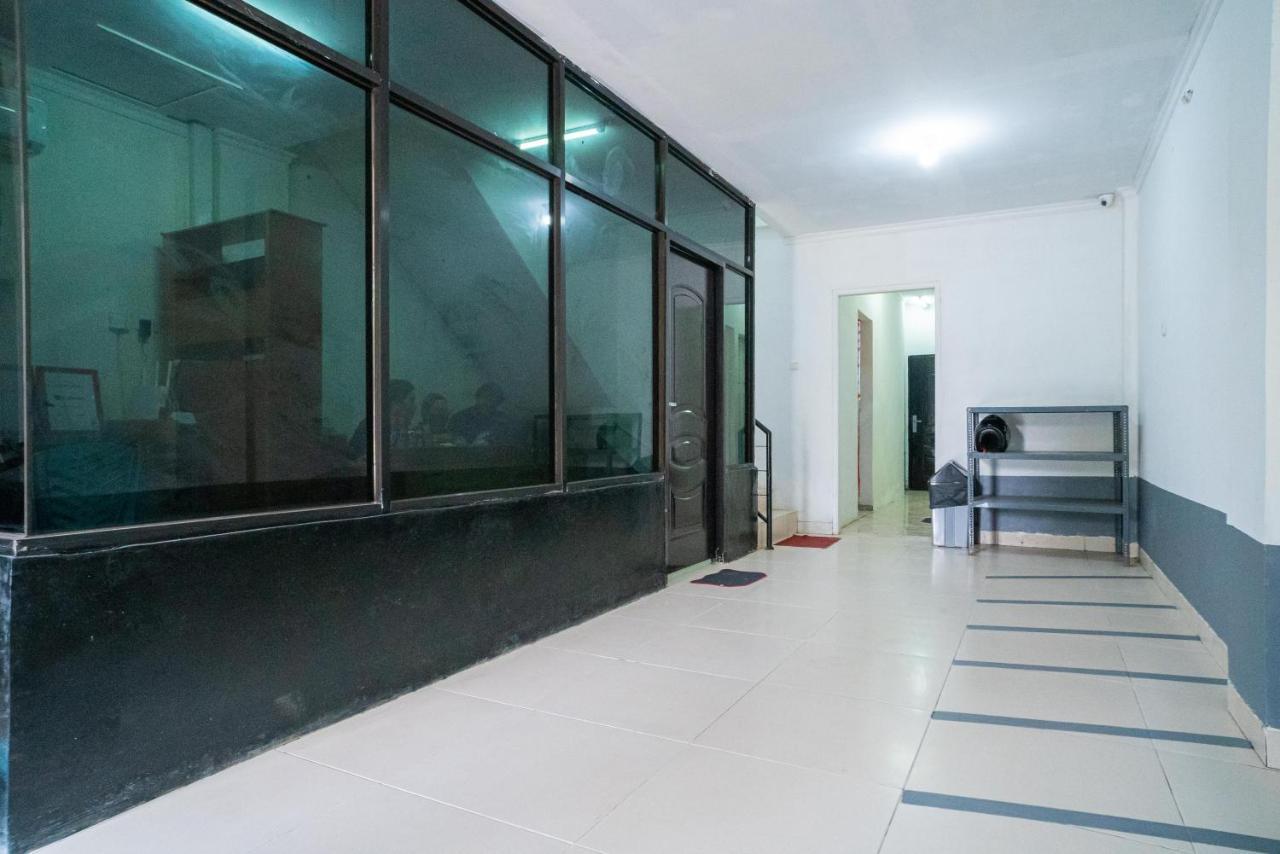 Reddoorz @ Aralia Harapan Indah Pulokendal Exterior foto