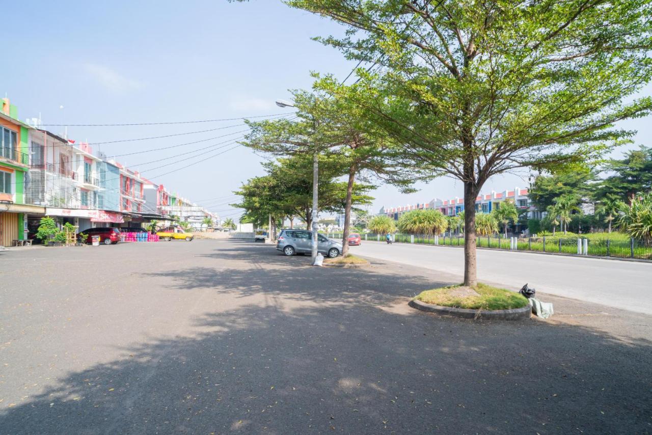 Reddoorz @ Aralia Harapan Indah Pulokendal Exterior foto