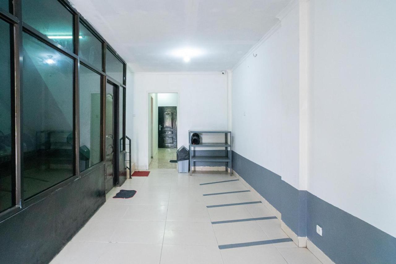 Reddoorz @ Aralia Harapan Indah Pulokendal Exterior foto